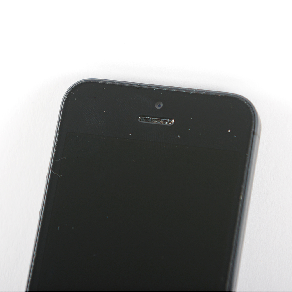 AT&T Apple iPhone 5 GSM Cellular Phone