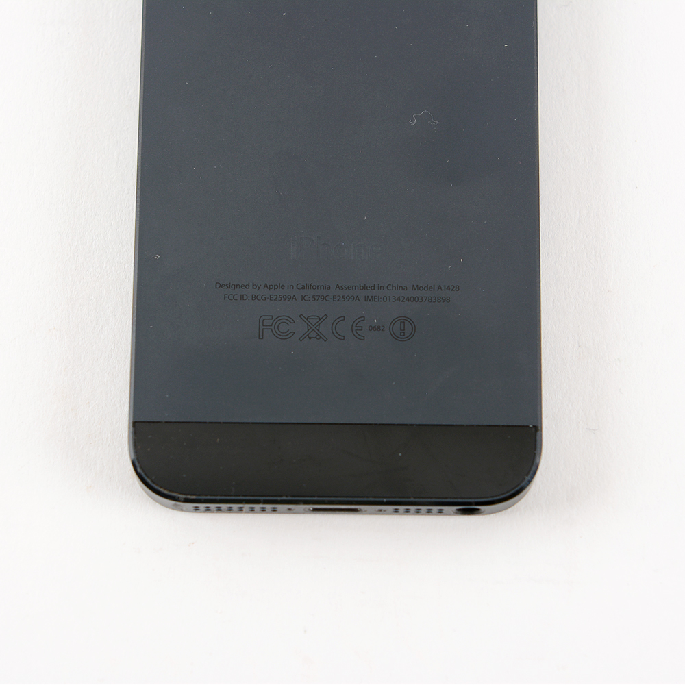 AT&T Apple iPhone 5 GSM Cellular Phone