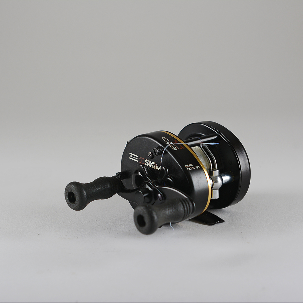 Vintage Shakespeare Sigma Free Spool Bait Casting Reel