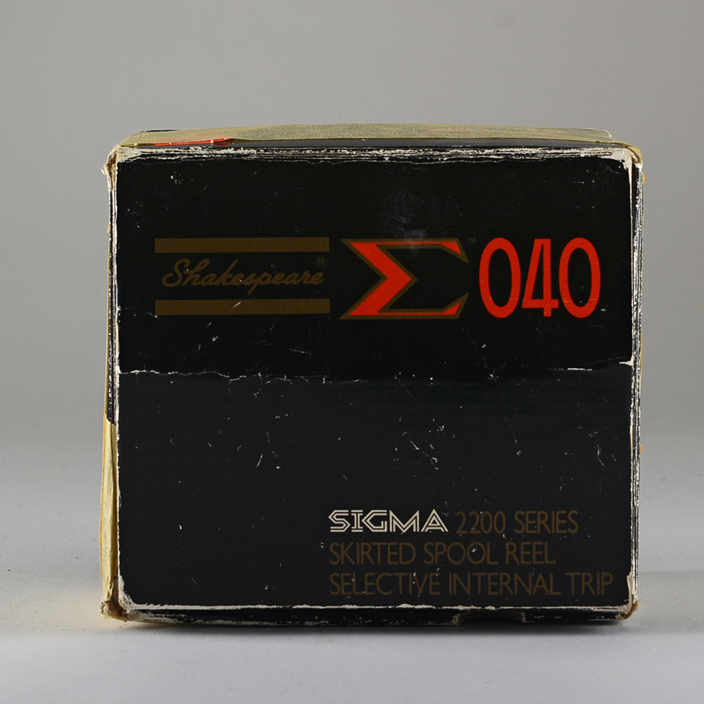 Vintage Shakespeare Sigma 040 Skirted Spool Reel
