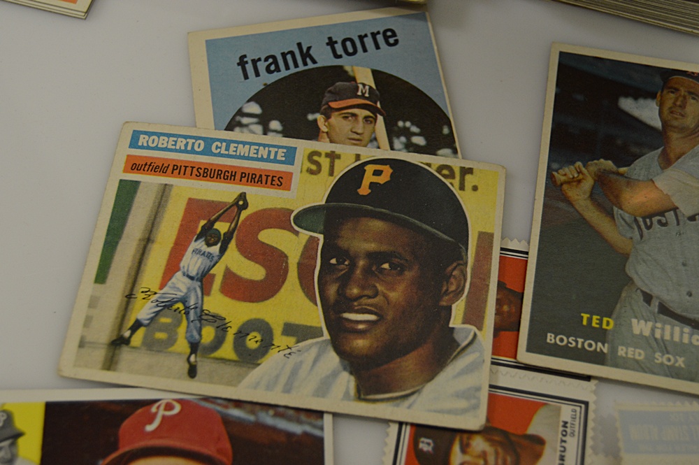 50-60s Baseball Card Collection w/ Mantle, Mays, Musial, Clemente