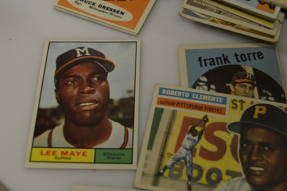 50-60s Baseball Card Collection w/ Mantle, Mays, Musial, Clemente