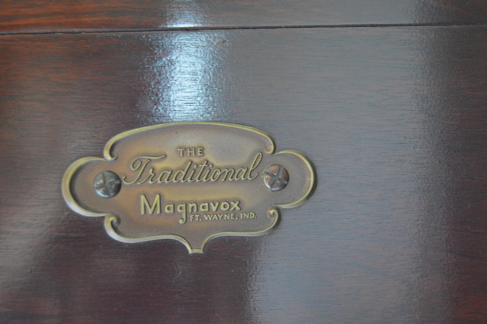 Retro Magnavox Cabinet Tube Radio with Turntable