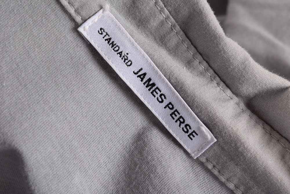 Large Collection of Women's Clothes Including Levi's