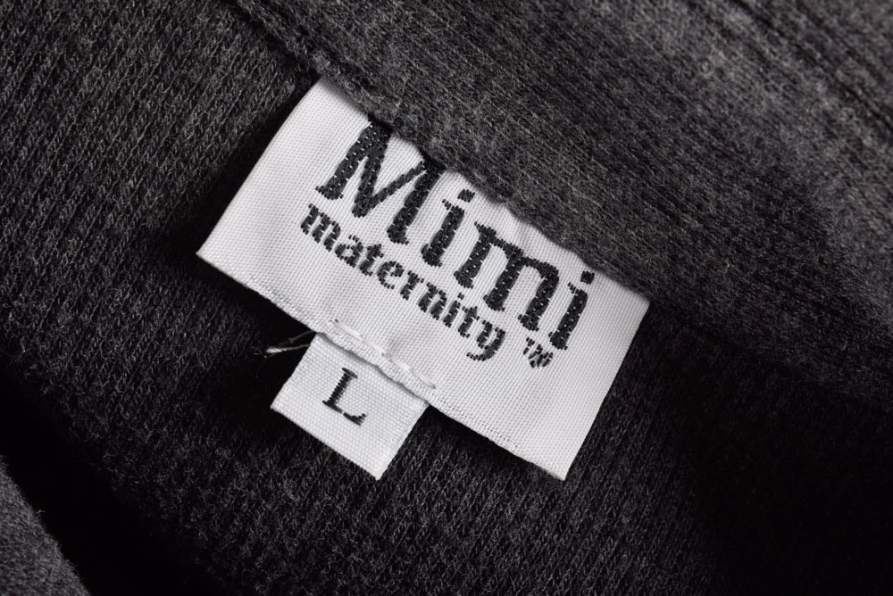 Large Collection of Women's Clothes Including Levi's