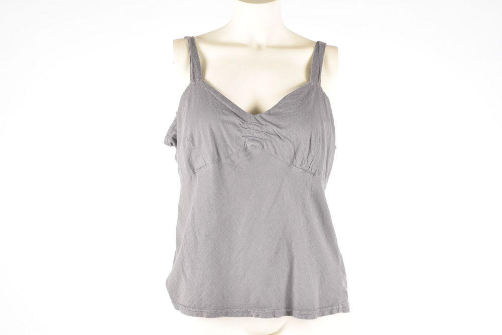 Large Collection of Women's Clothes Including Levi's