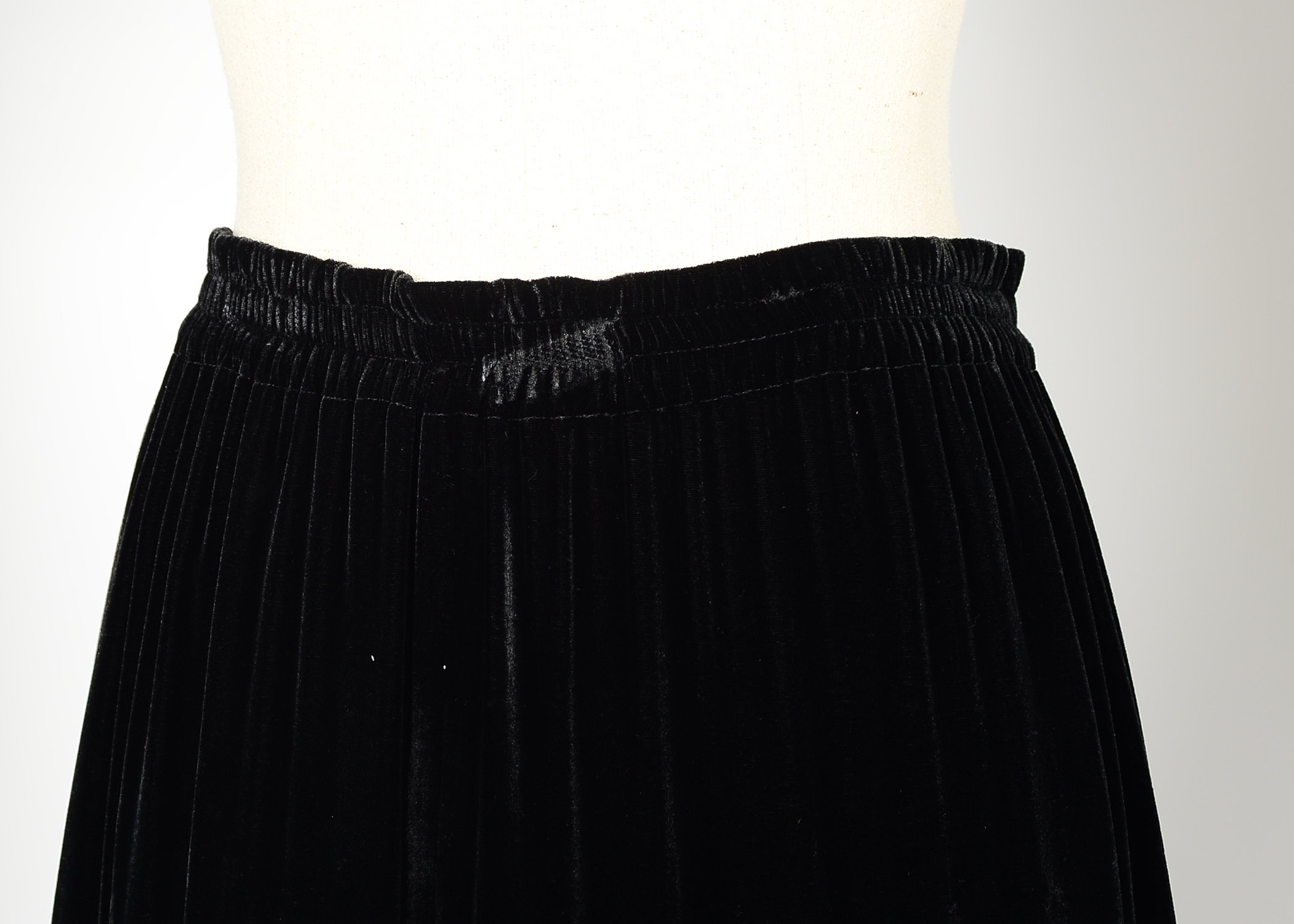 Collection of Women's Clothes Including Adranna Papell, Lucky Brand and White House Black Market