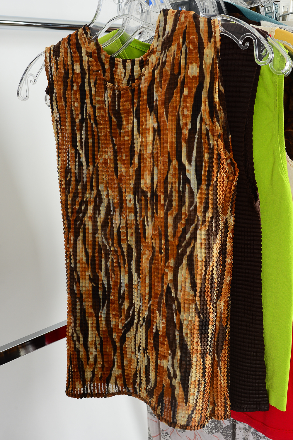 Large Collection of Women's Clothes Including Valerie Stevens and Cache