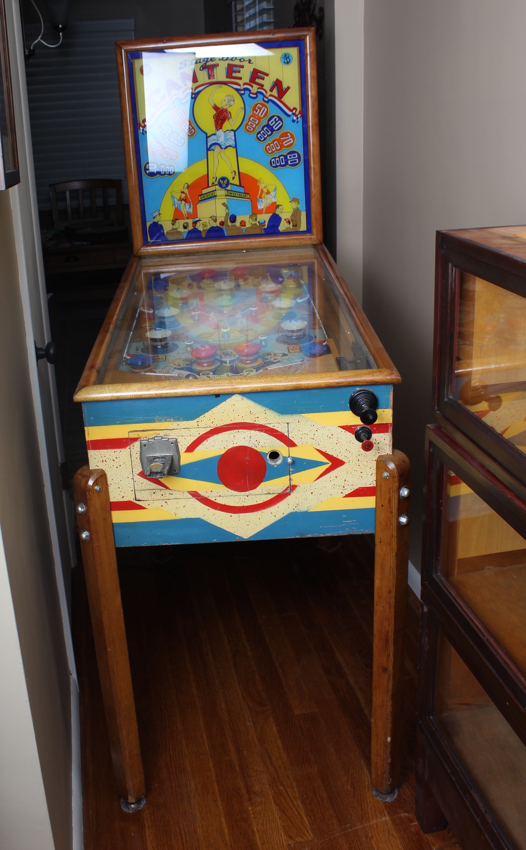 Vintage 1945 Gottleib "Stage Door Canteen" Pinball Machine