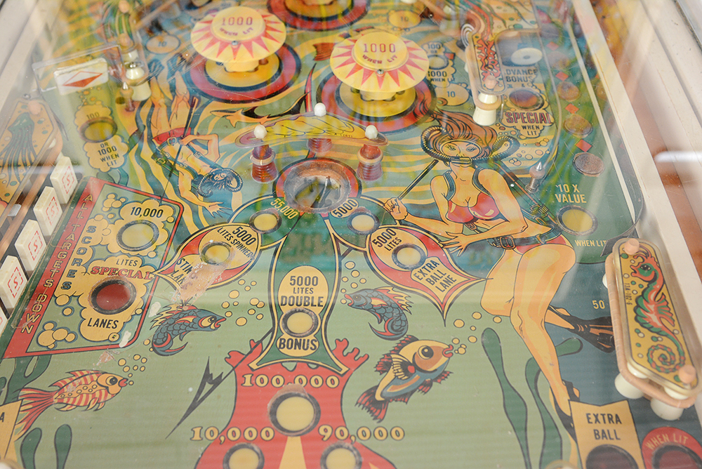 Circa 1977 Stern Stingray 4-Player Pinball Machine