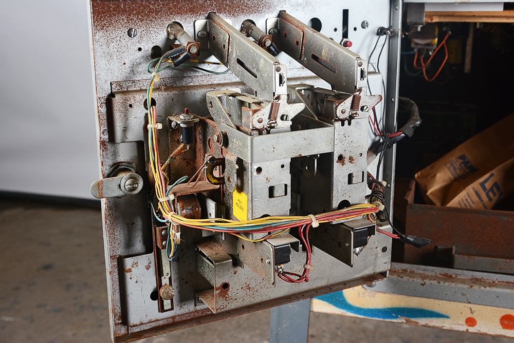 Circa 1977 Stern Stingray 4-Player Pinball Machine