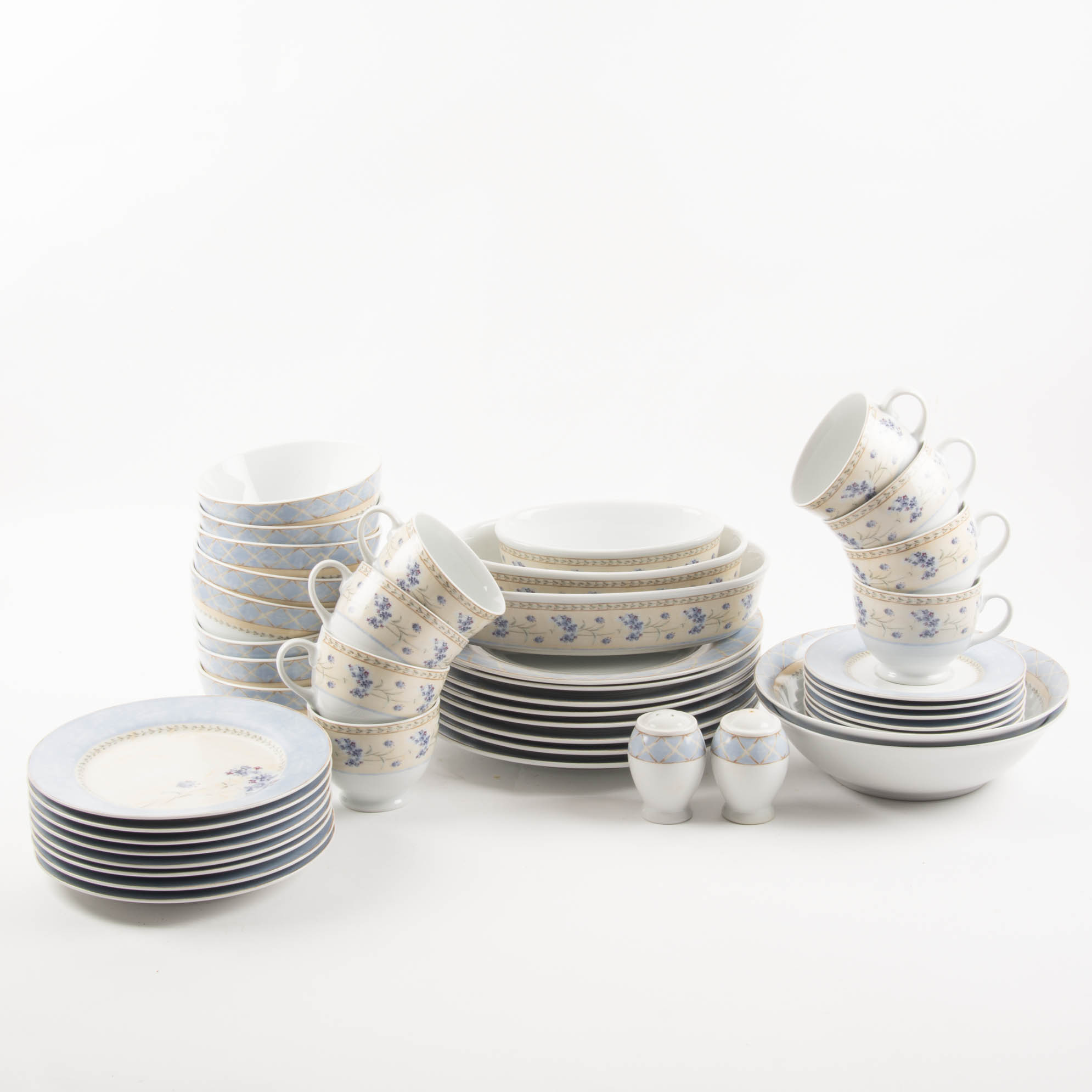 Heritage Mint Ltd. Enchanted Garden China Set