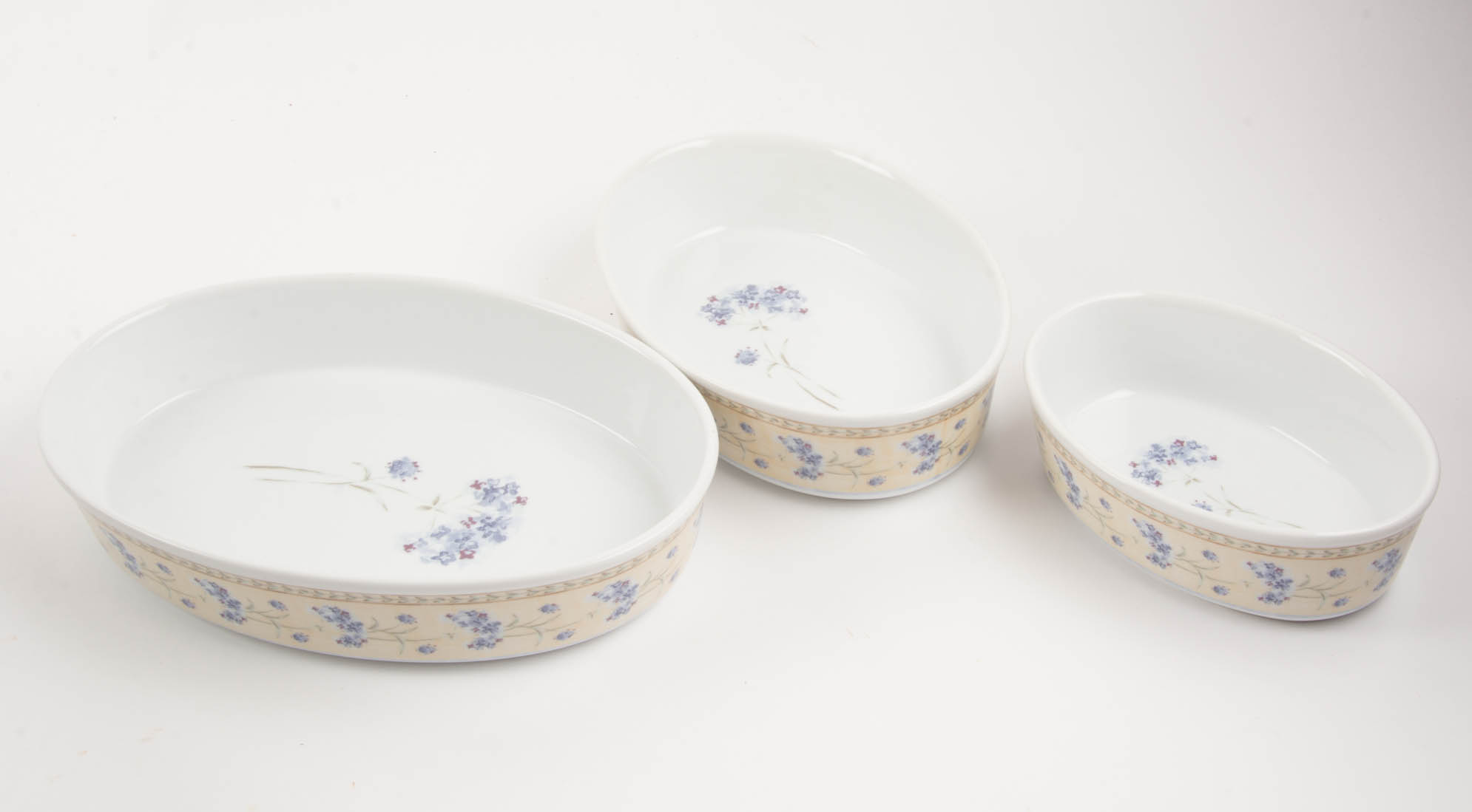 Heritage Mint Ltd. Enchanted Garden China Set