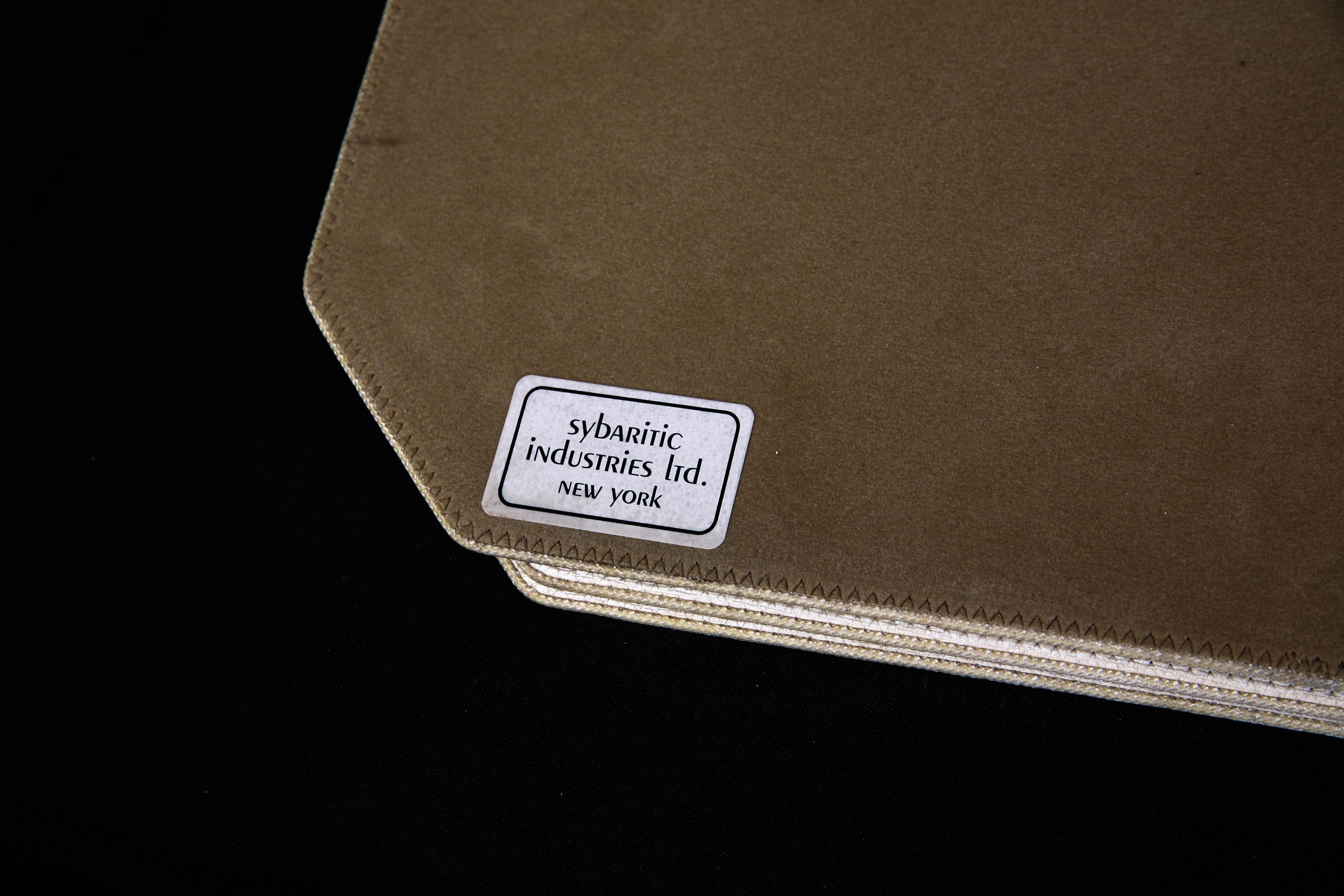 Ten Stylish Modern Placemats by Sybaritic Industires