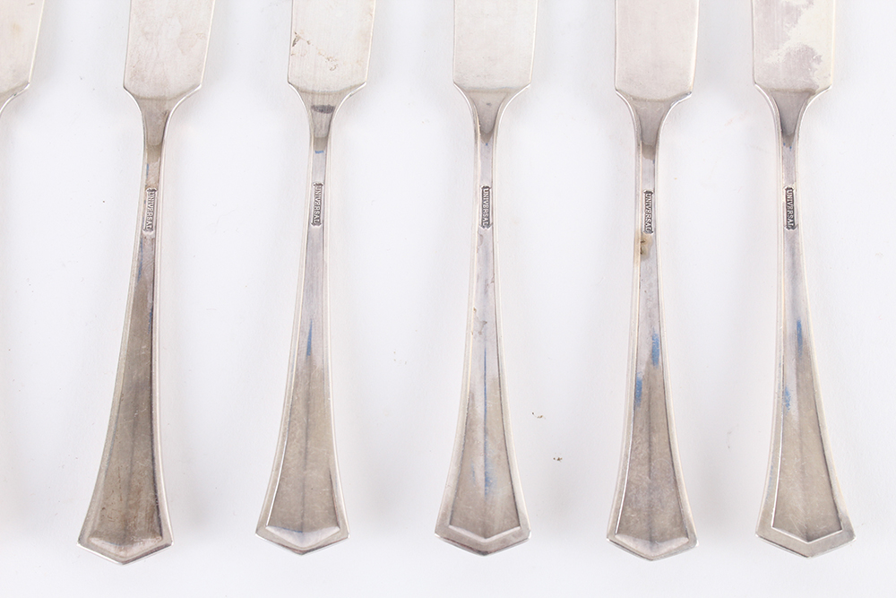 Vintage Universal Farmington Silver Plate Knives