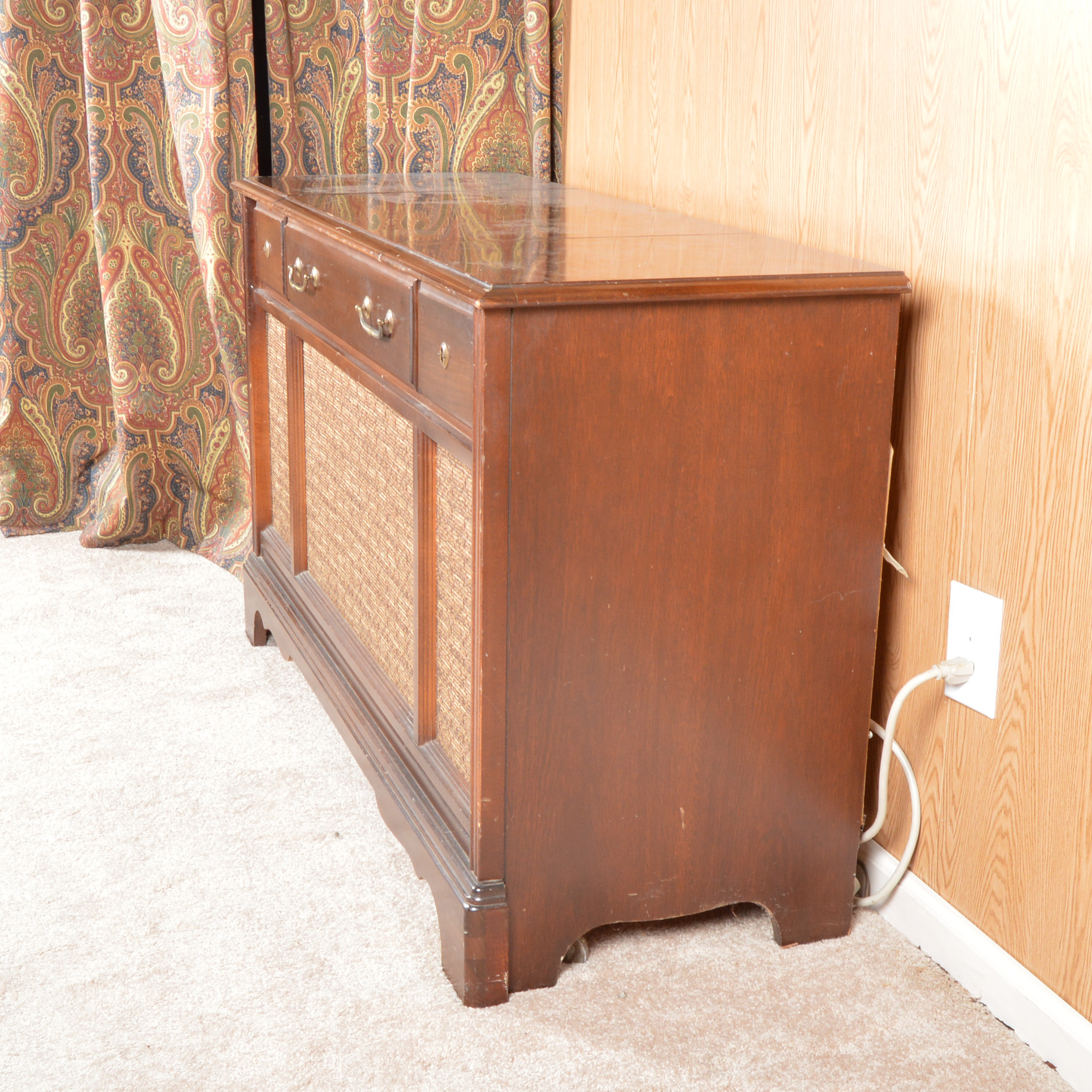 Vintage Admiral AM/FM Stereo Multiplex Console Cabinet with Turntable