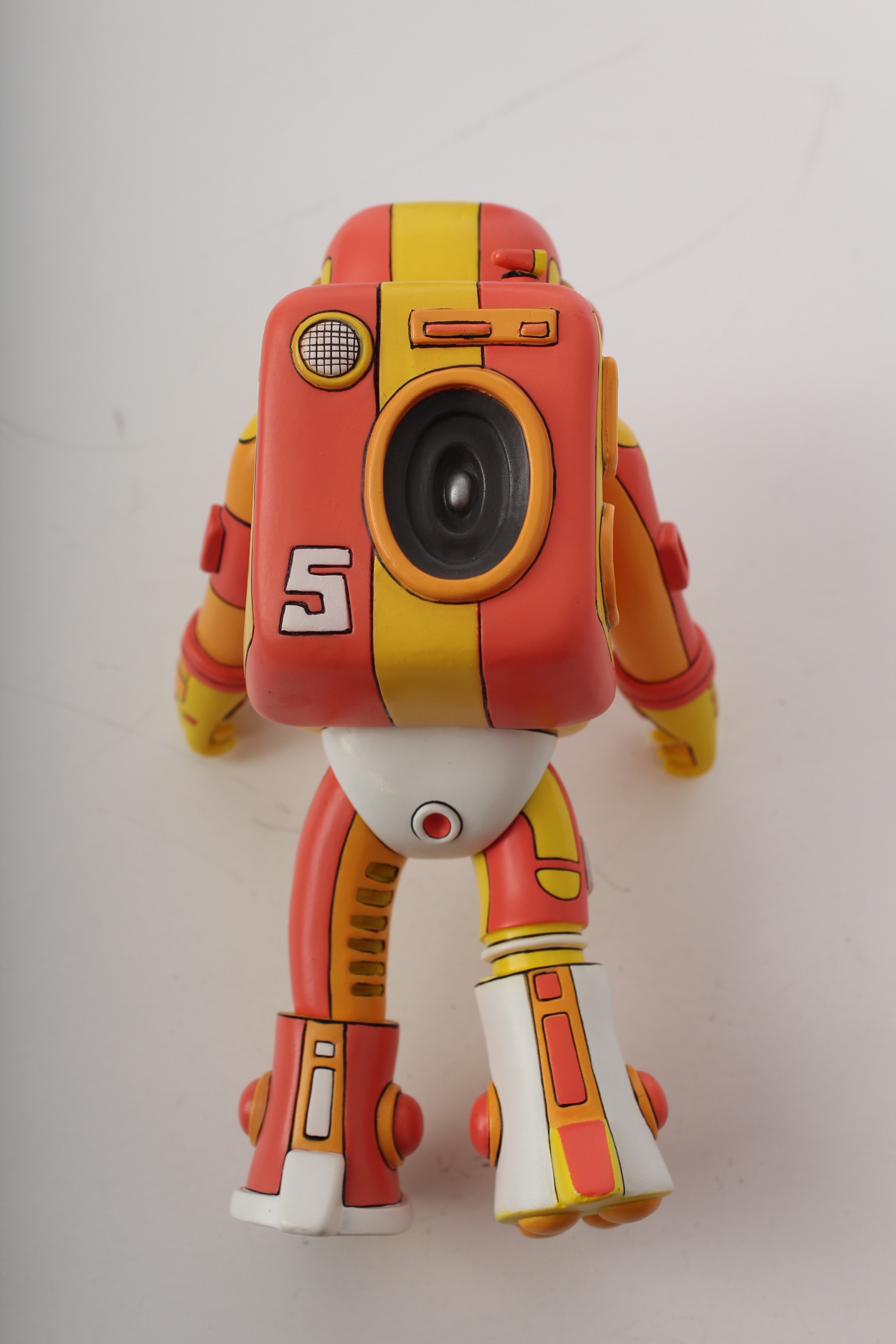 Doze Green "TravelA" Limited Edition Figure