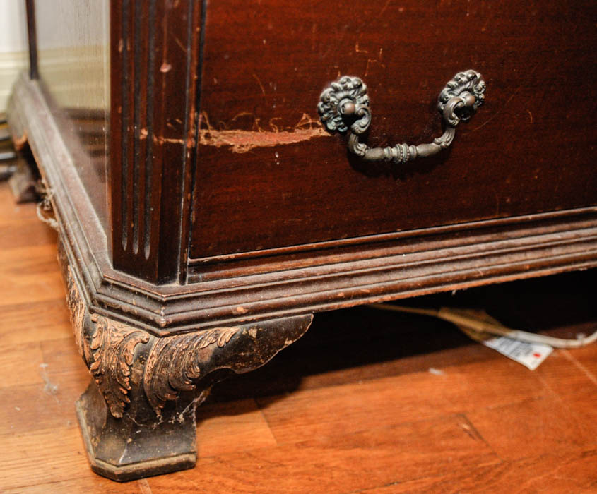 Traditional Style Mahogany Chest on Chest