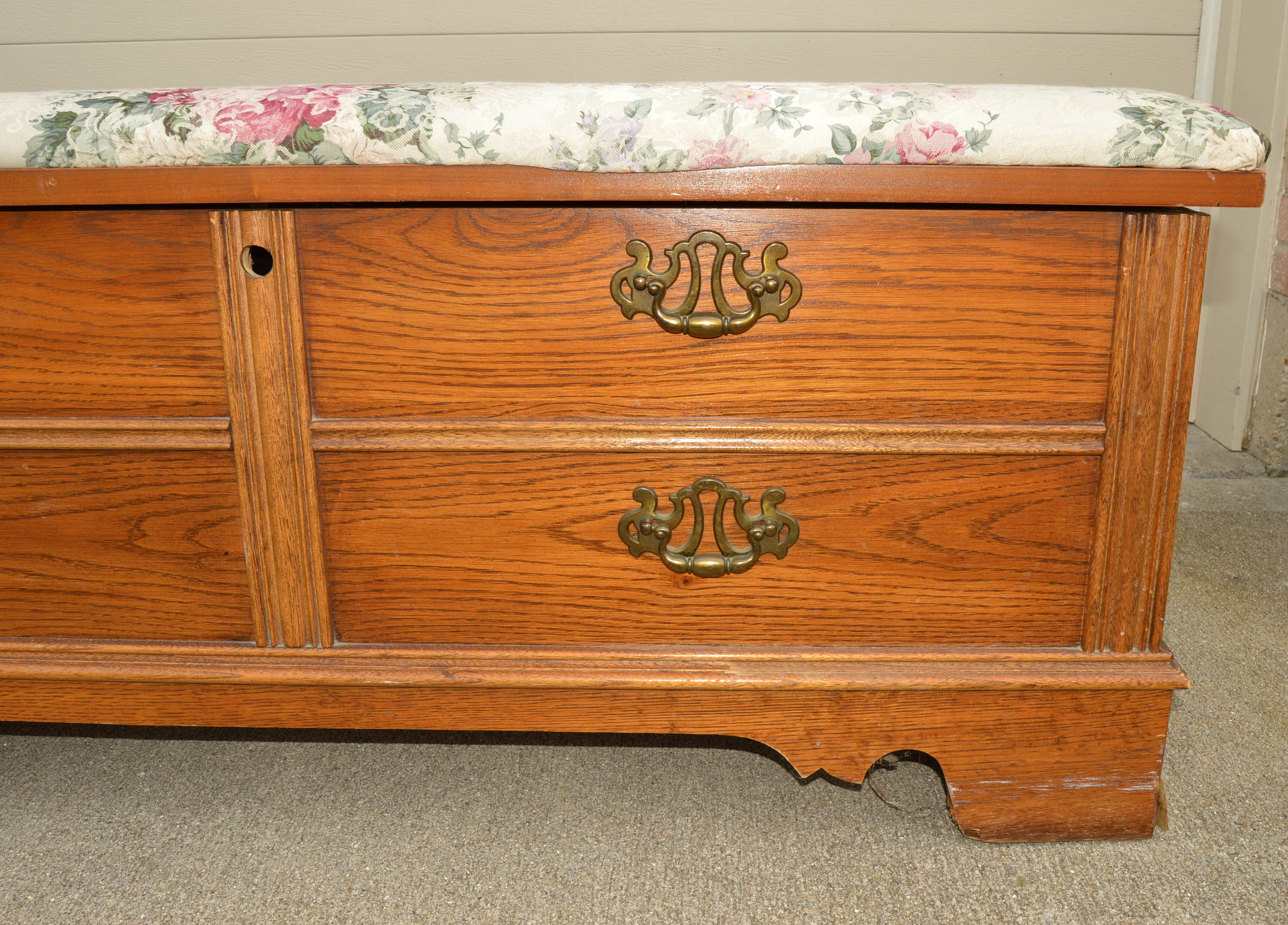Vintage Lane Cedar Chest