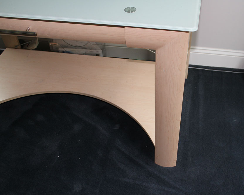 Desk With Tempered Glass Top