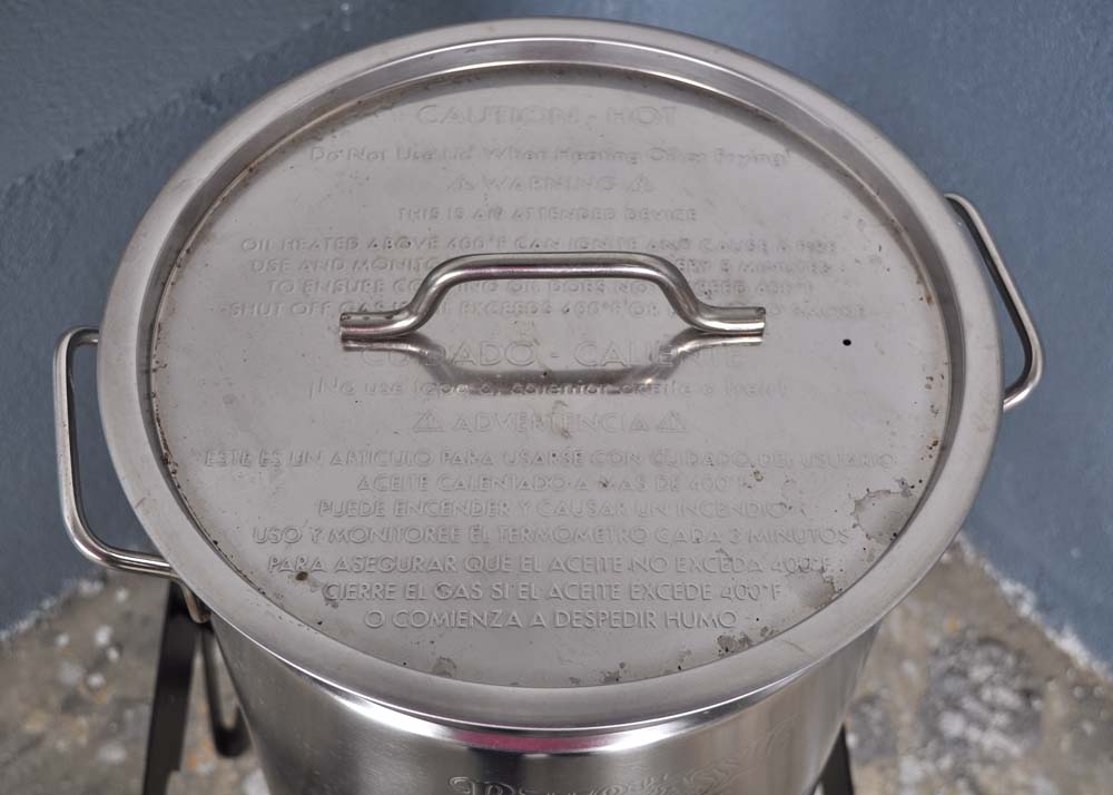 Bayou Classic Turkey Fryer