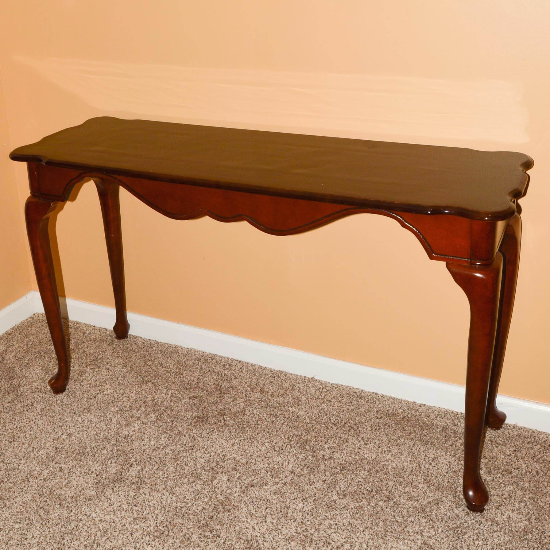 Queen Anne Style Console Table