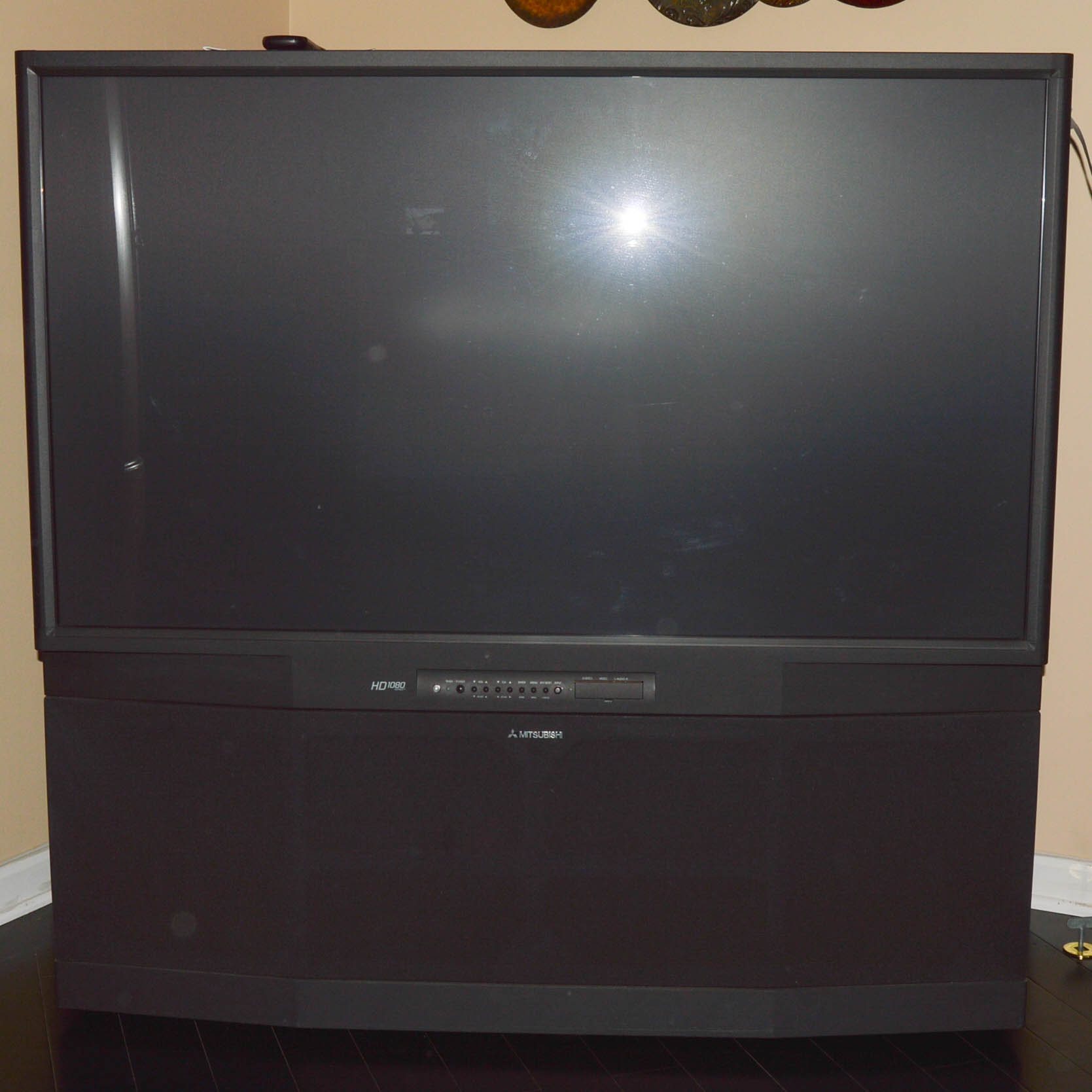 Mitsubishi Big Screen TV