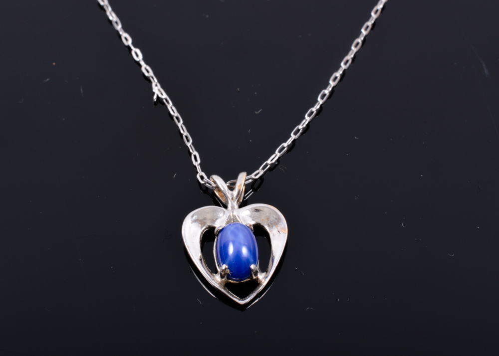 14K White Gold and Synthetic Blue Star Sapphire Pendant Necklace
