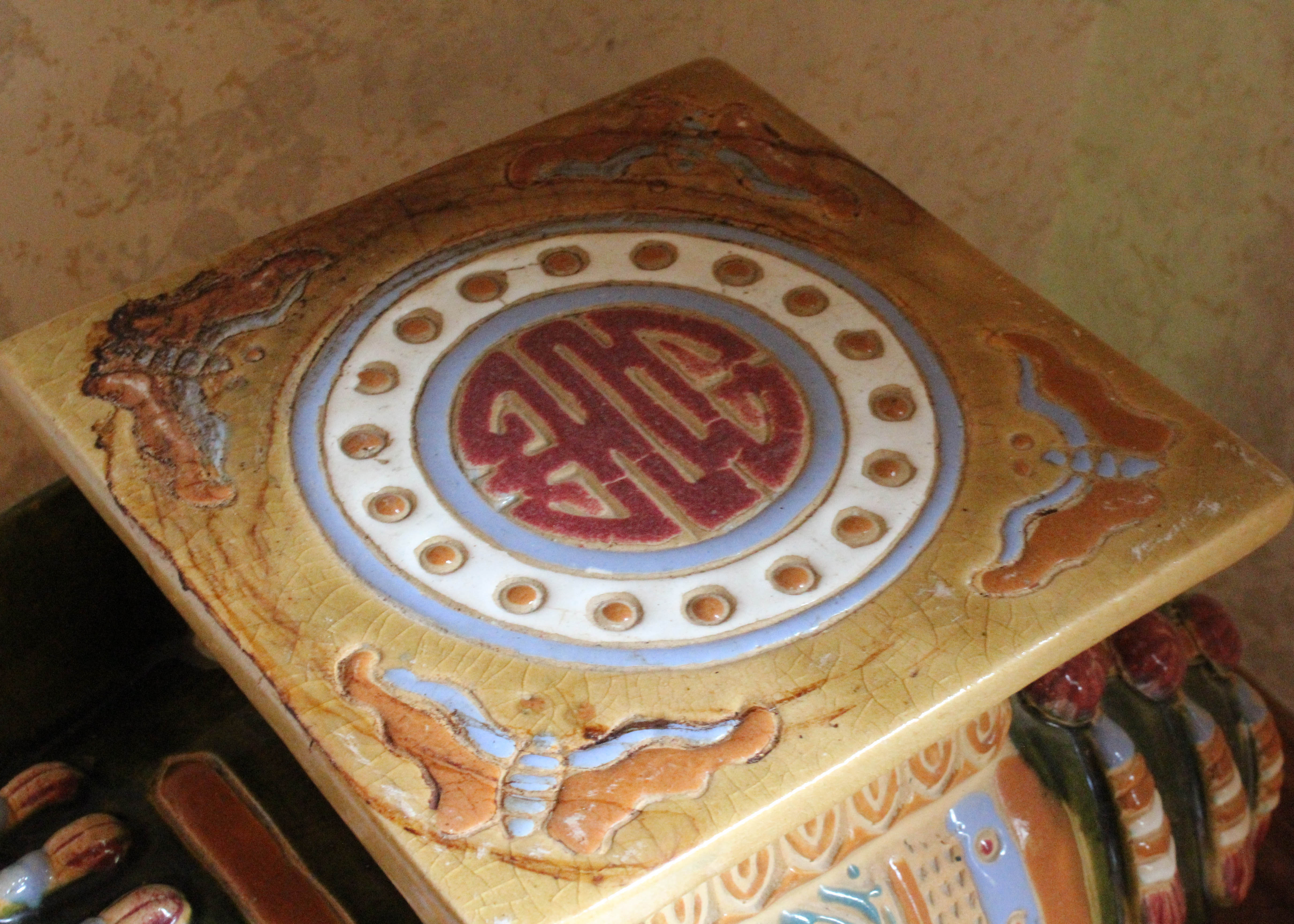 Ceramic Elephant Stand