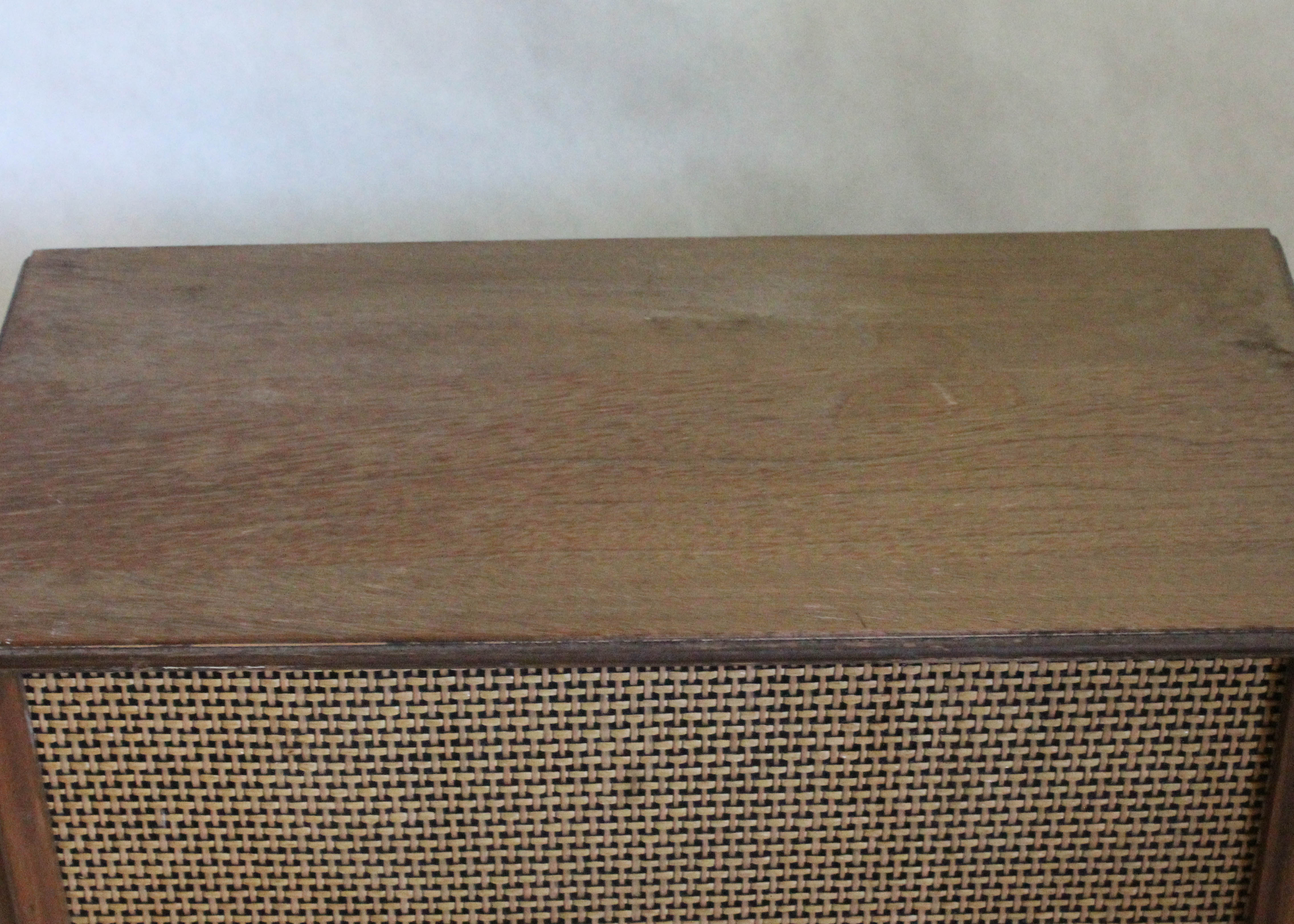 Vintage Zenith S-58040 AM/FM Radio in Wooden Case