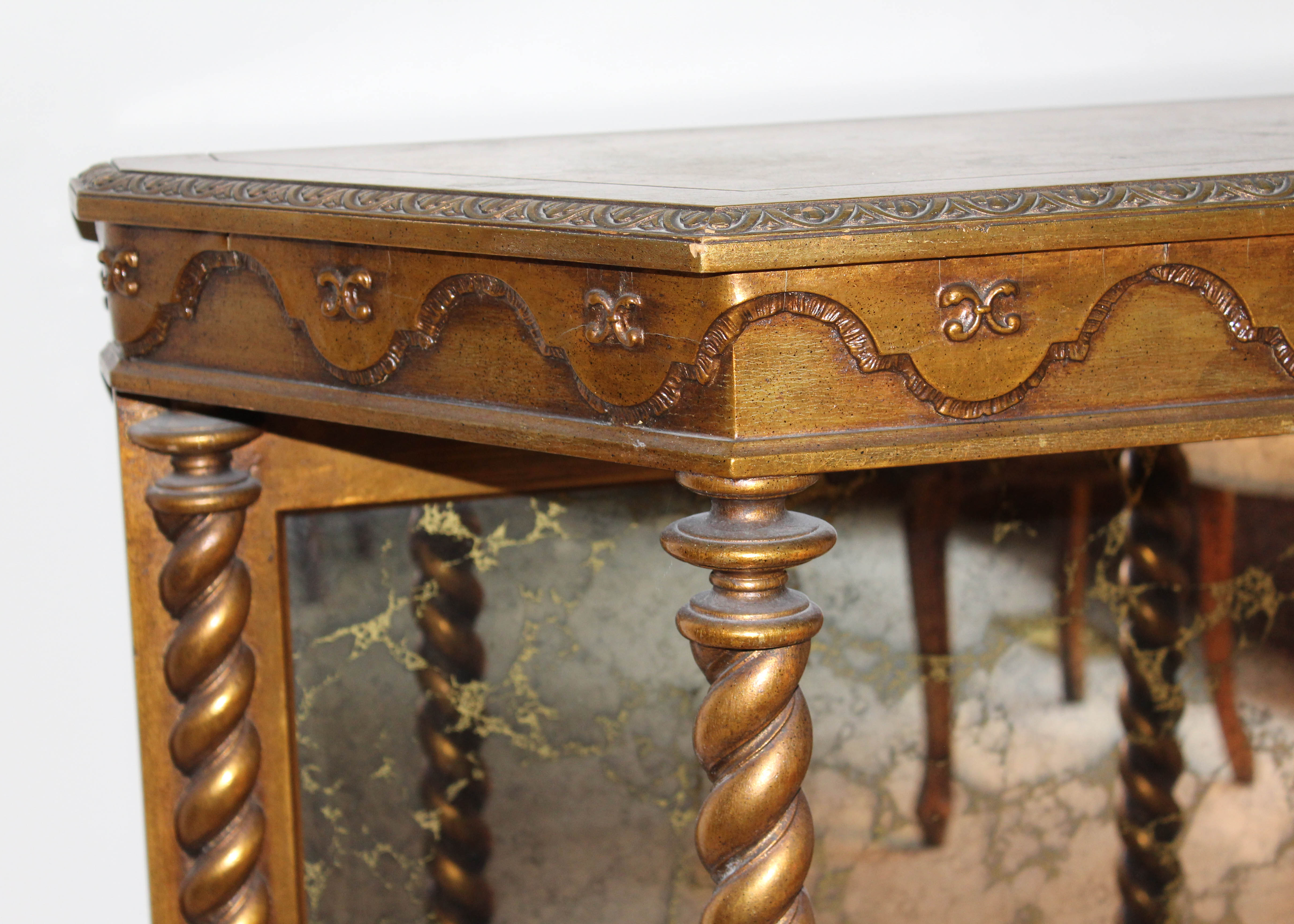 Italian Style Wooden Gold Tone Hallway Table