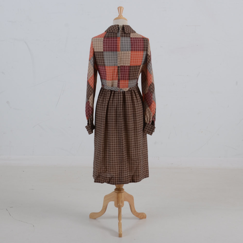 1960s Vintage Long Sleeved Dress