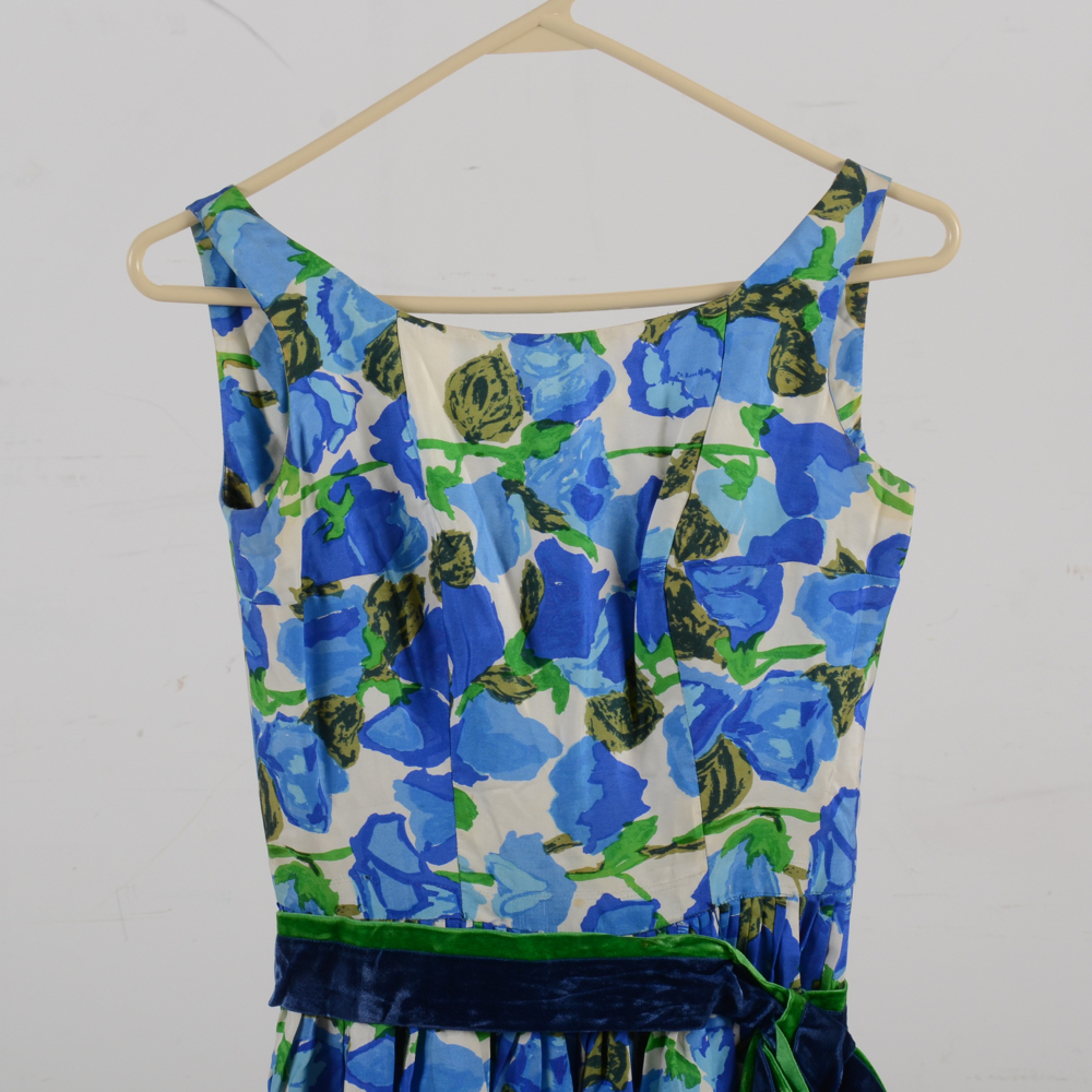 1950s Vintage Gidding's Silk Floral Print Sleeveless Dress