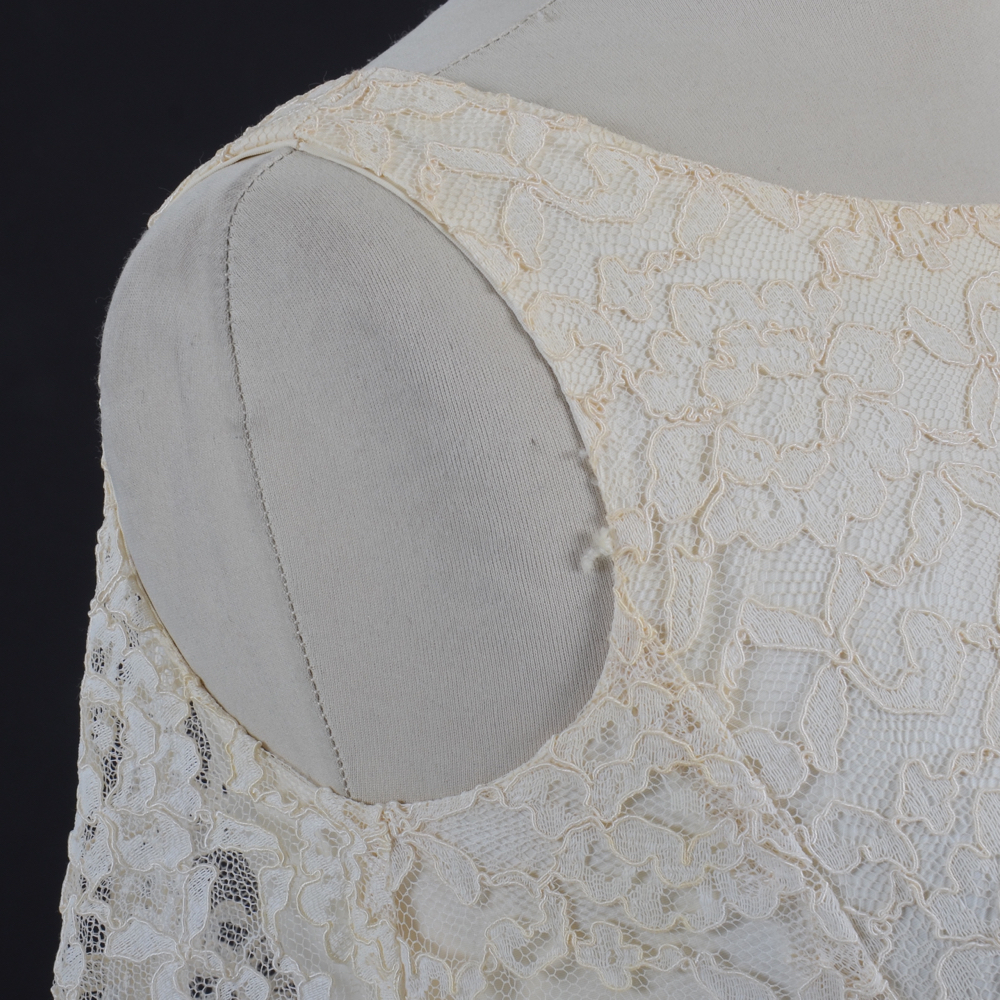 1960s Vintage Sleeveless Lace Formal Dress with Pink Satin Bow