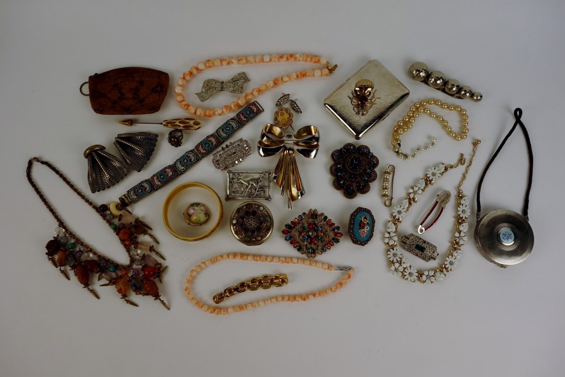 Assortment of Antique, Vintage And Art Deco Costume Jewelry