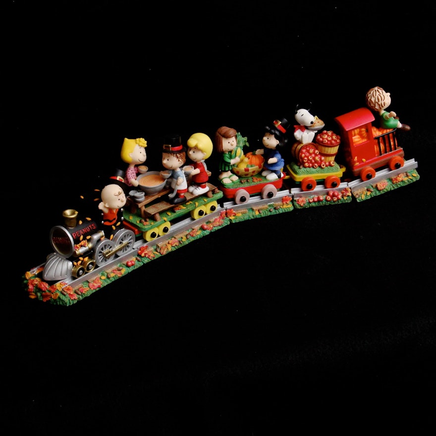 Peanuts Gang Thanksgiving Train by Danbury Mint