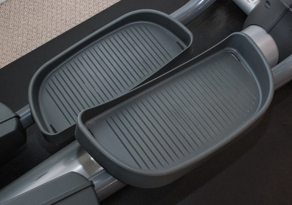 Life Fitness Club Series Elliptical Cross Trainer