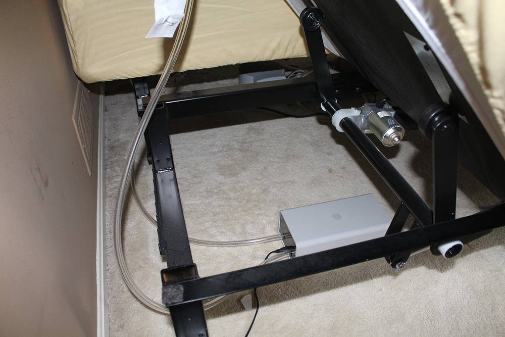 King Size Sleep Number Bed with Linens