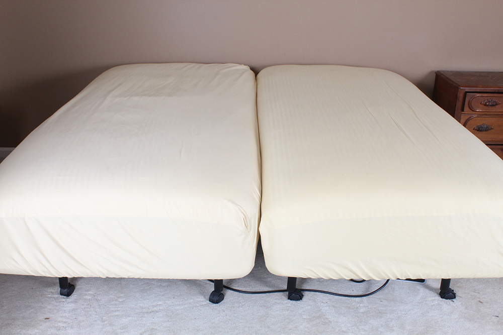 King Size Sleep Number Bed with Linens