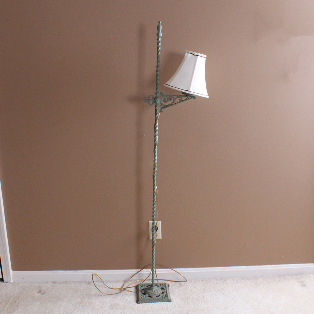 Twisted Metal Floor Lamp