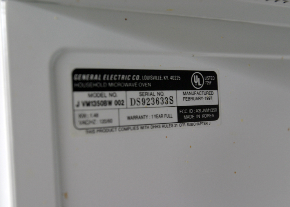 General Electric Profile Spacemaker XL Microwave Oven