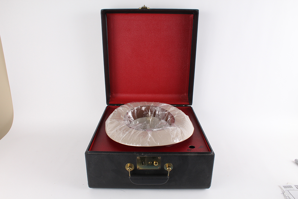 Vintage Cavanagh Men's Hat with Case