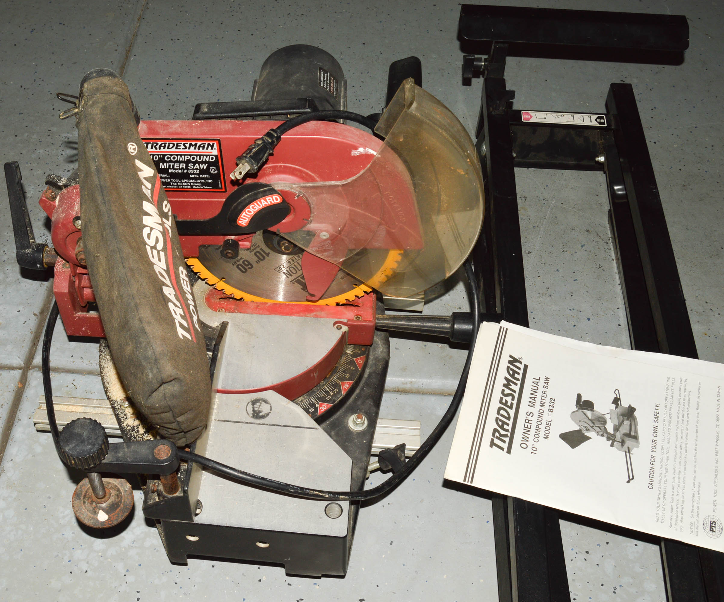 Tradesman 10" Compound Miter Saw