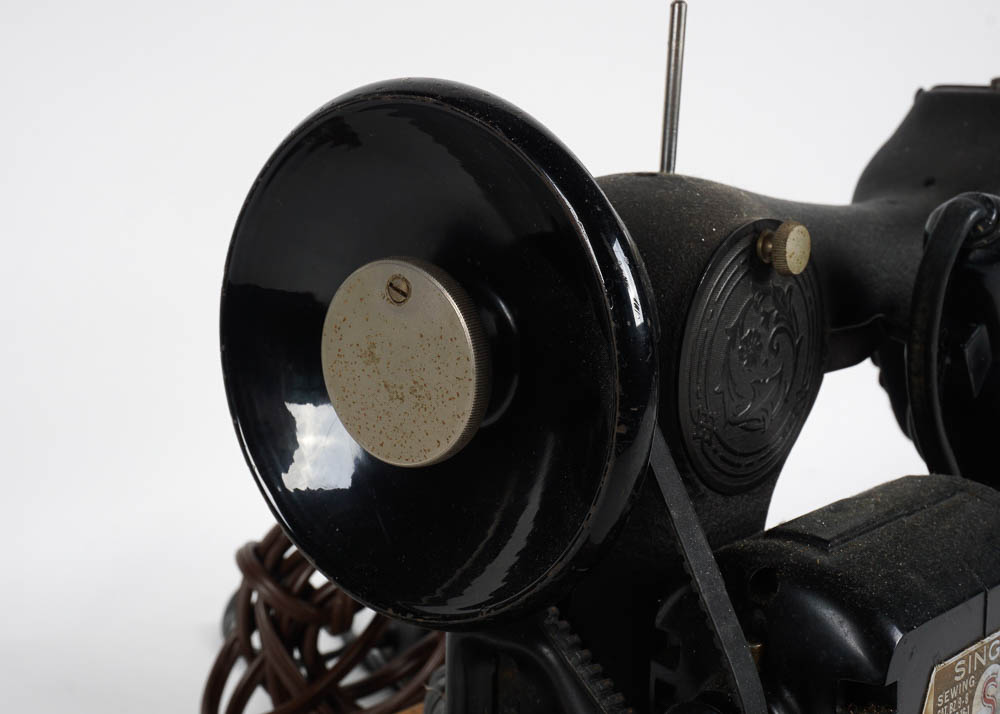 1950s Singer Sewing Machine
