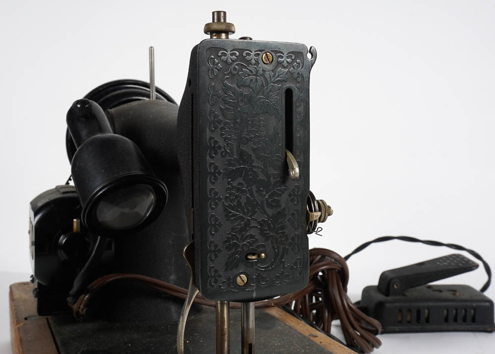 1950s Singer Sewing Machine