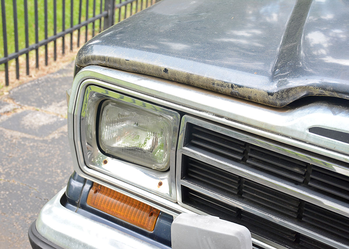 1988 Jeep Grand Wagoneer