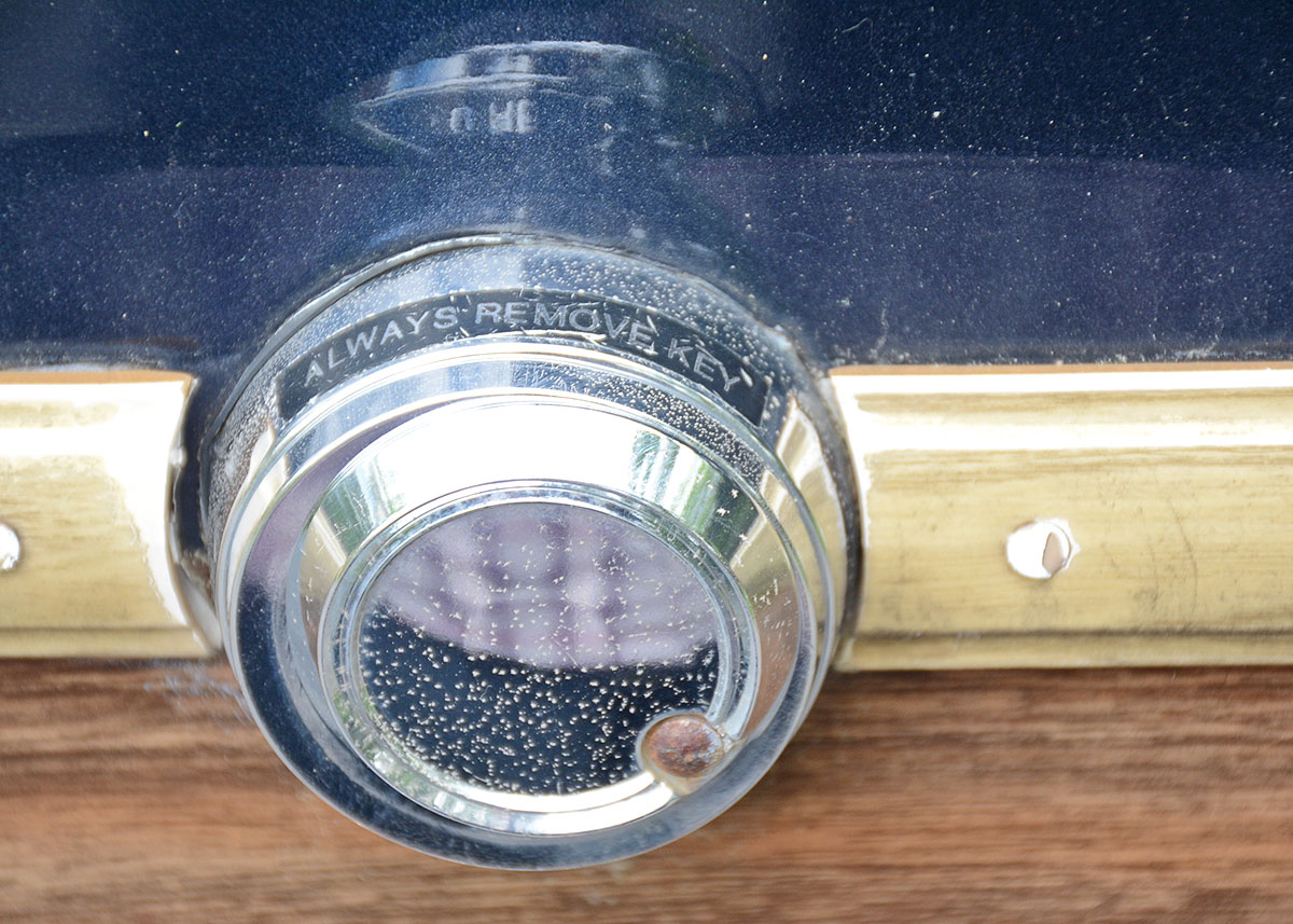 1988 Jeep Grand Wagoneer