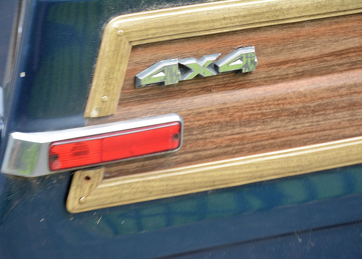 1988 Jeep Grand Wagoneer