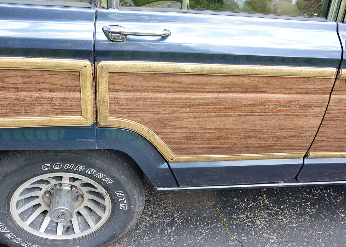 1988 Jeep Grand Wagoneer