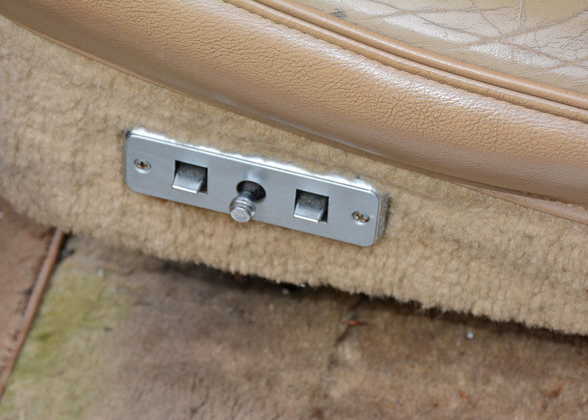 1988 Jeep Grand Wagoneer